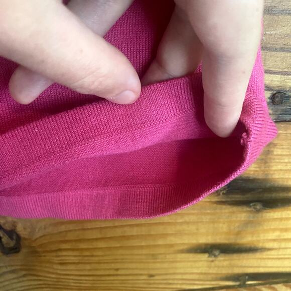 Ann Taylor pink soft sweater tank size Medium - Picture 4 of 4